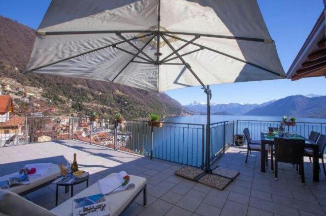 Luxury Attico With Big Terrace Lägenhet Argegno Exteriör bild