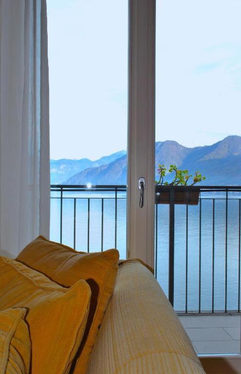 Luxury Attico With Big Terrace Lägenhet Argegno Exteriör bild